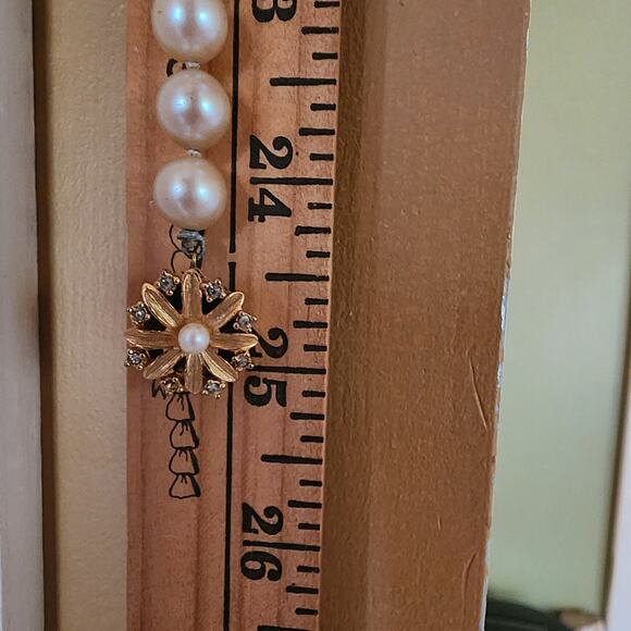 Vintage Faux Pearl Necklace 25" Gold-Tone Rhinestone Floral Clasp, Hand-Knotted - Picture 8 of 8